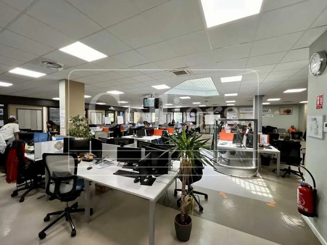 Bureau dans Marseille à vendre Photo du bâtiment- Image 1 de 17