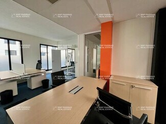 Plus de détails pour 21 Rue Saint-Pierre, Neuilly-sur-Seine - Bureau à louer