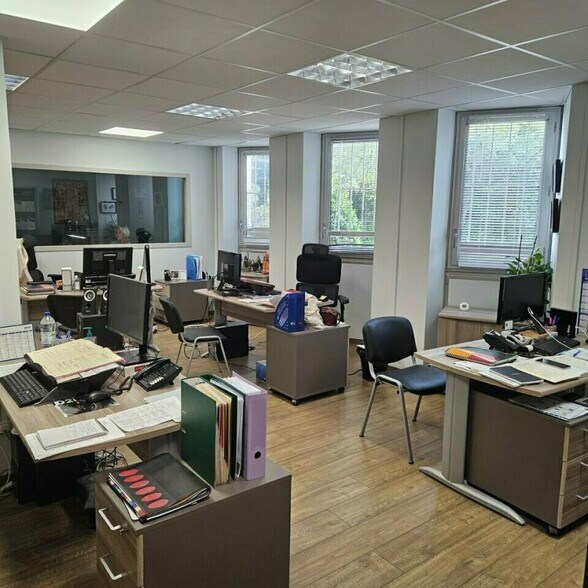 Bureau dans Avignon à louer - Photo intérieure - Image 2 de 5
