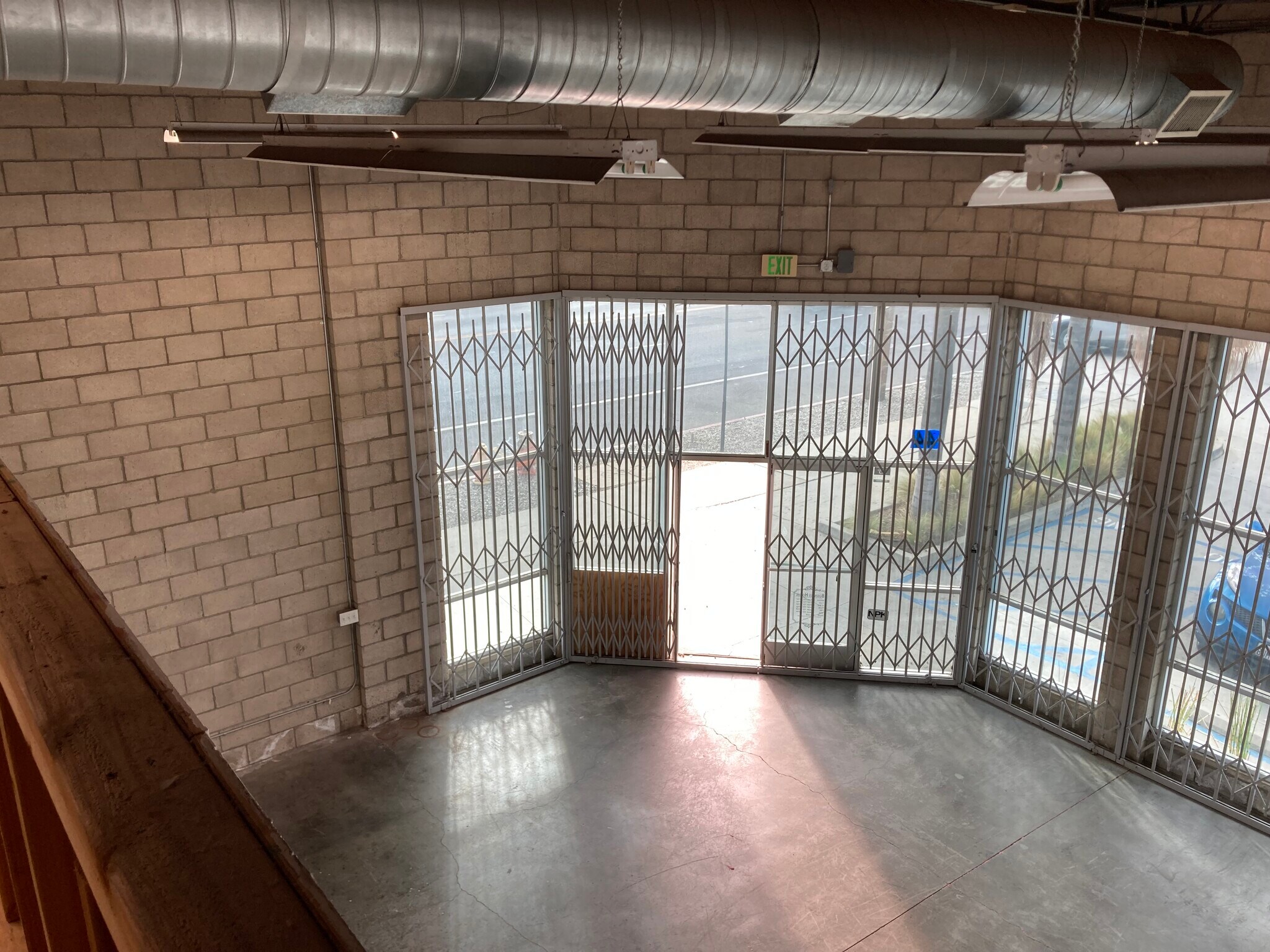 9901 San Fernando Rd, Pacoima, CA for lease Building Photo- Image 1 of 9