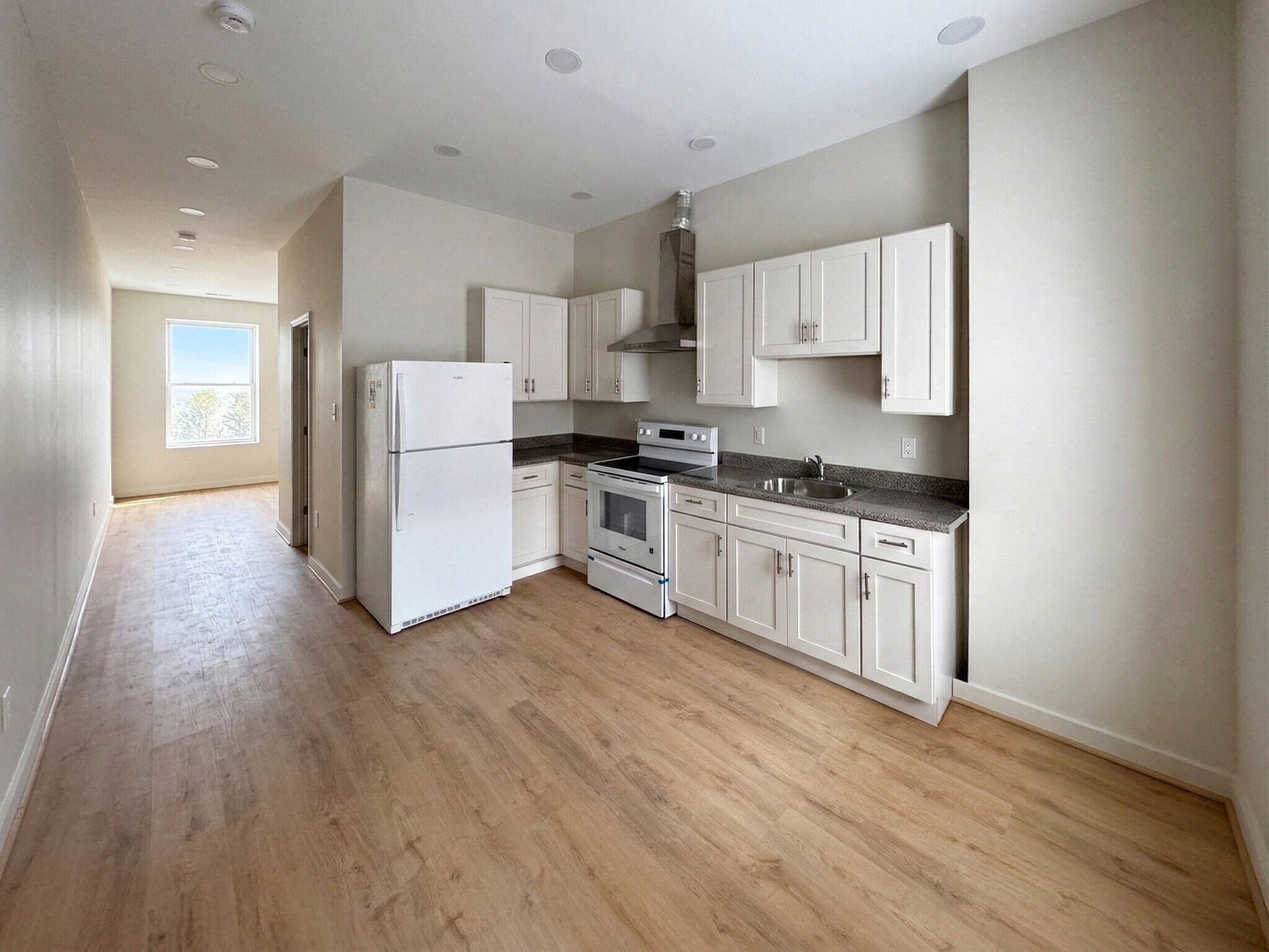 852 Flatbush Ave, Brooklyn, NY for lease Interior Photo- Image 1 of 6