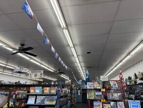 3235 S 13th St, Lincoln, NE for lease Interior Photo- Image 2 of 2