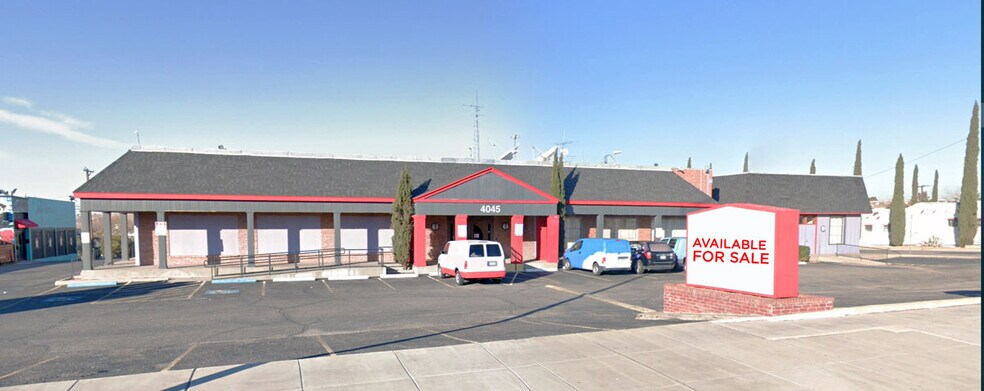 4045 N Mesa St, El Paso, TX à vendre - Photo du bâtiment - Image 2 de 6