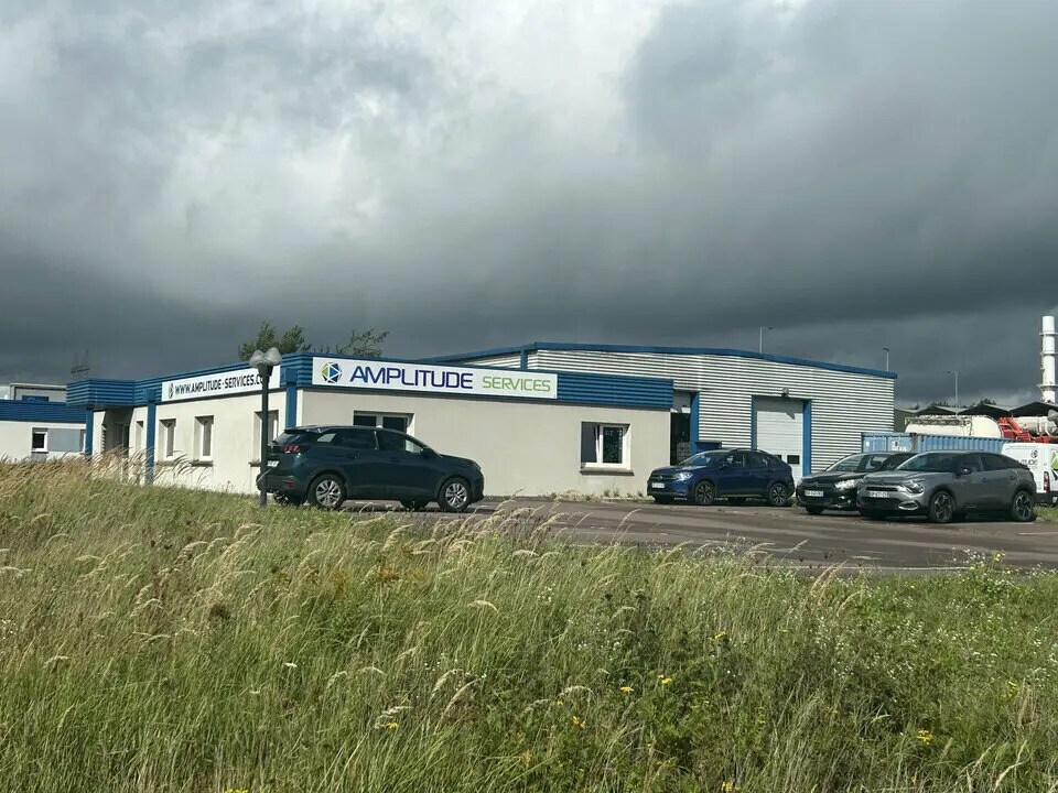 Local d'activités dans Saint-Avold à vendre Photo du bâtiment- Image 1 de 15