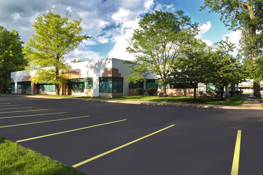 15 Hazelwood Dr, Buffalo, NY for lease - Building Photo - Image 3 of 10