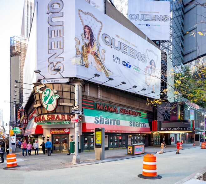 1604-1610 Broadway, New York, NY à louer - Photo du bâtiment - Image 2 de 4