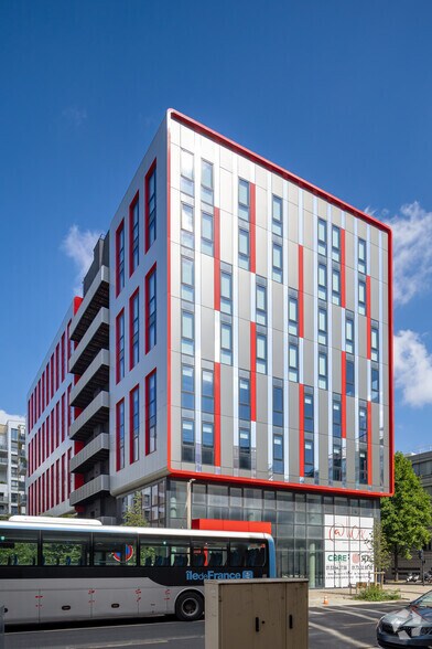 4-6 Rue Ampère, Saint-Denis à louer - Photo du bâtiment - Image 3 de 5