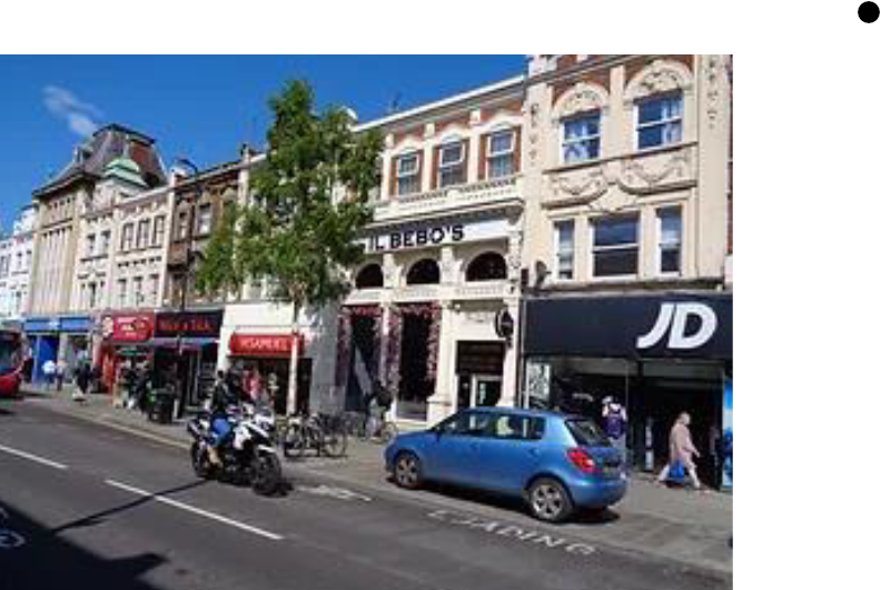 3 High Rd, Londres à louer - Photo du bâtiment - Image 2 de 2
