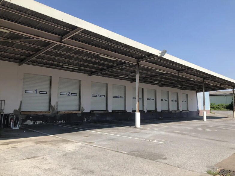 Industrial in Reims for sale - Building Photo - Image 2 of 5