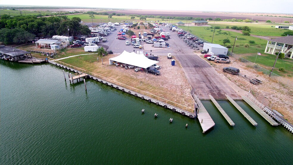 35279 FM2925 Rd, Rio Hondo, TX à vendre - Photo du bâtiment - Image 2 de 6