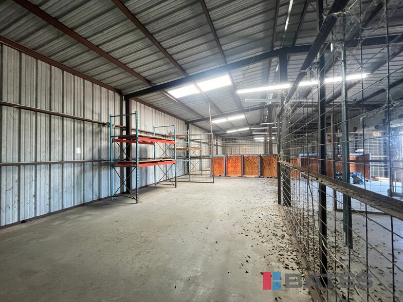 800 NW McKinney St, Rice, TX à vendre - Photo intérieure - Image 3 de 12