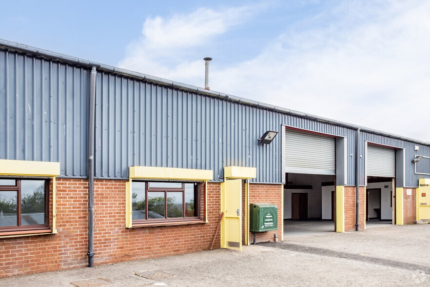 42 Baird Ave, Dundee for lease - Building Photo - Image 3 of 5