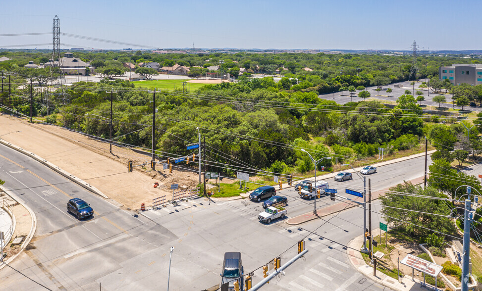 DeZavala & Lockhill Selma Rd, San Antonio, TX à vendre - Photo principale - Image 1 de 1