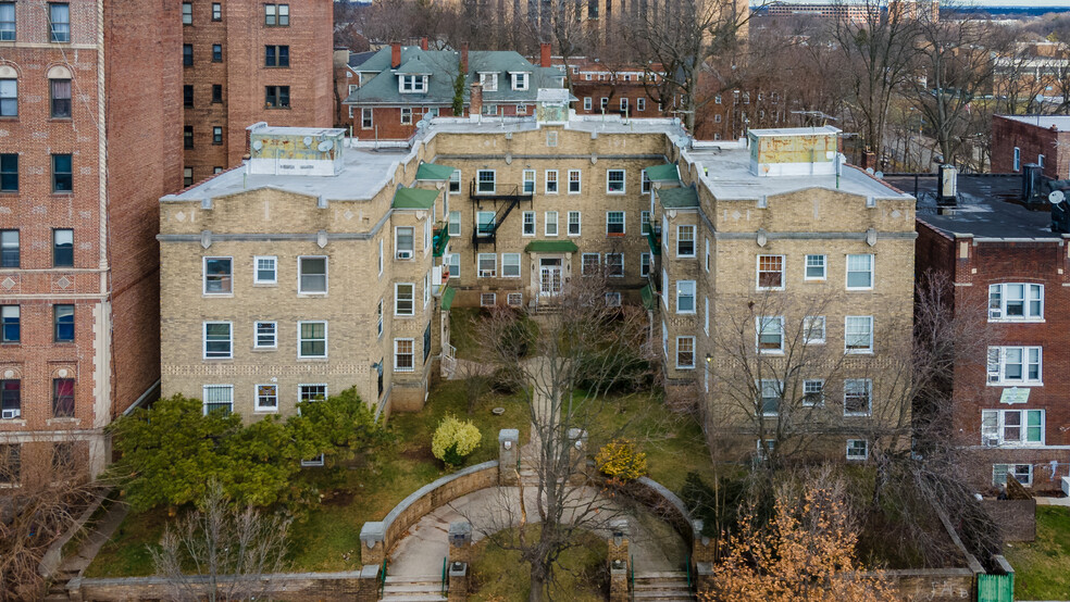 500 Park Ave, East Orange, NJ à vendre - Photo du bâtiment - Image 1 de 1