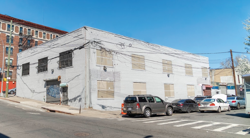 355 E 173rd St, Bronx, NY for lease - Primary Photo - Image 1 of 7