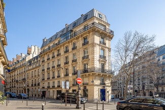 Plus de détails pour 188 Boulevard Haussmann, Paris - Commerce de détail à louer