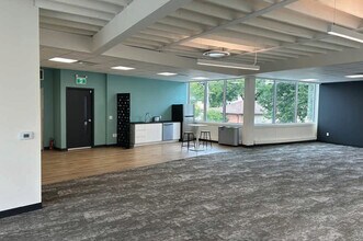 1111 Portage Av, Winnipeg, MB for lease Interior Photo- Image 2 of 7