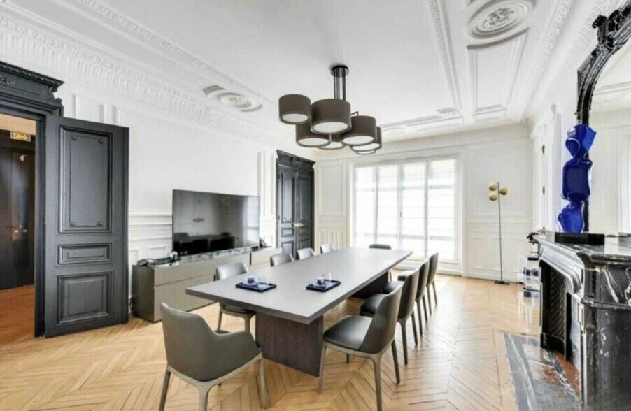 22 Rue D'Astorg, Paris à louer - Photo intérieure - Image 1 de 7