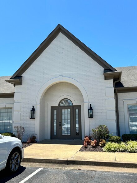 5699 Getwell Rd, Southaven, MS à louer - Photo du bâtiment - Image 2 de 4