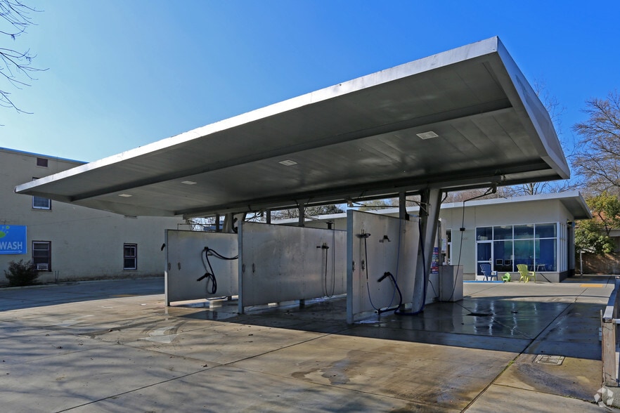 2000 9th St, Sacramento, CA for sale - Primary Photo - Image 1 of 3