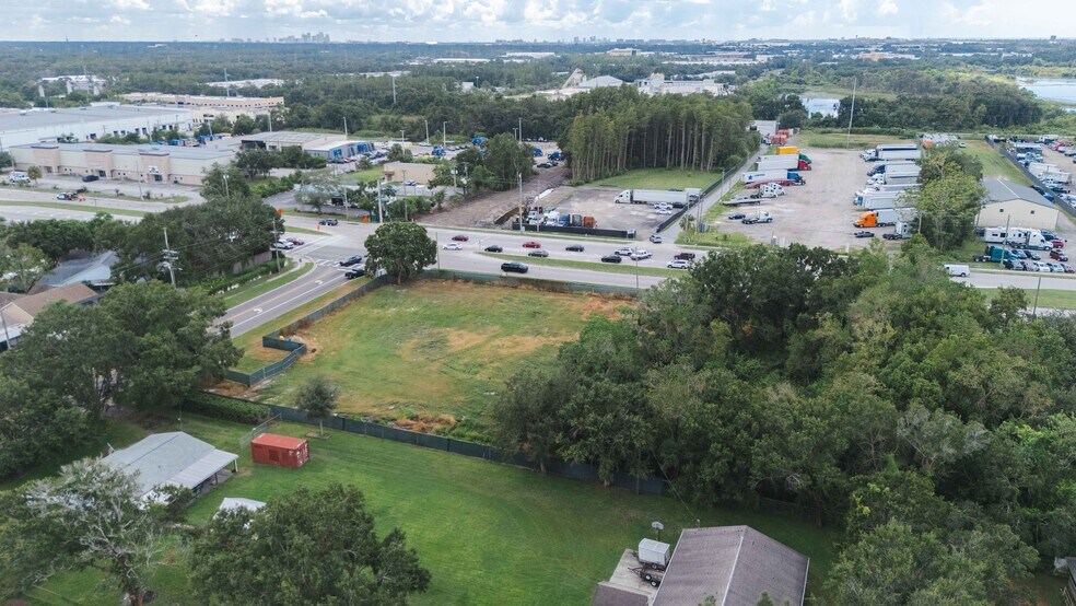 5406 W Linebaugh Ave, Tampa, FL for sale - Building Photo - Image 2 of 15