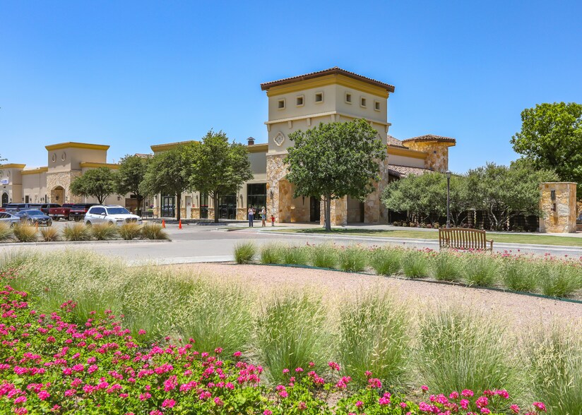 7260 E Highway 191, Odessa, TX à vendre - Photo du bâtiment - Image 2 de 18