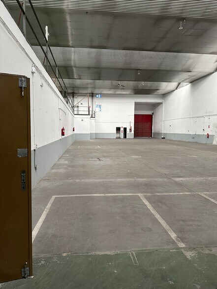 Calle de Torre de Don Miguel, 33, Madrid, Madrid à louer - Photo du bâtiment - Image 3 de 7