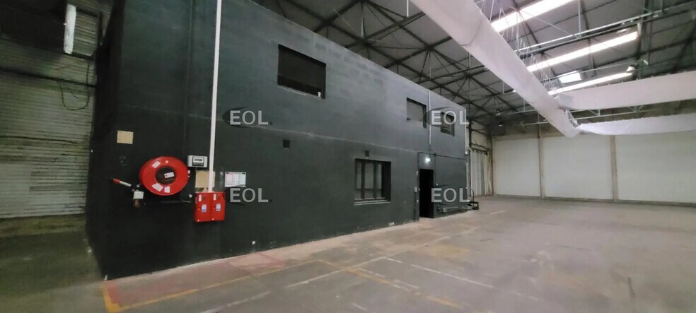 Industrial in for lease - Building Photo - Image 3 of 5