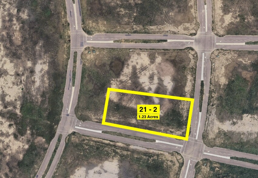 Chow St & Dakin Dr, Fort McMurray, AB for sale - Primary Photo - Image 1 of 7