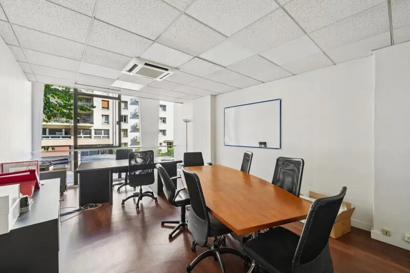 Office in Paris for sale Interior Photo- Image 1 of 8