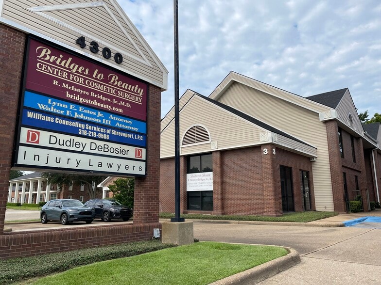 4300 Youree Dr, Shreveport, LA for lease - Building Photo - Image 2 of 36
