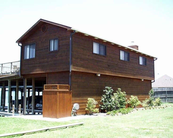 844 Beach Walk Blvd, Conroe, TX à vendre - Photo du bâtiment - Image 2 de 34