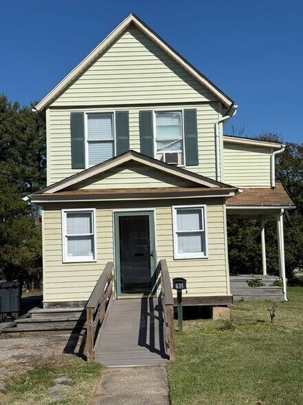 635 Main St, Reisterstown, MD à vendre - Photo du bâtiment - Image 2 de 20