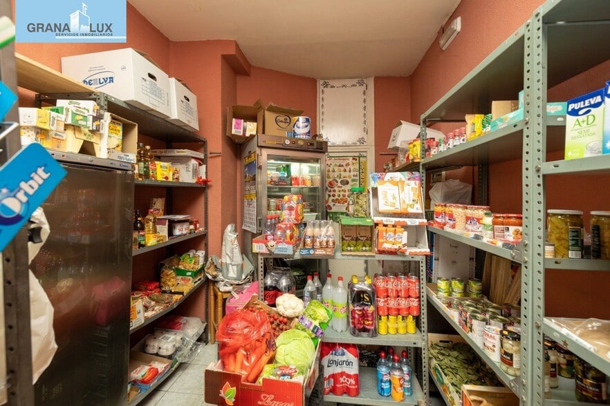 Retail in Granada, Granada for sale - Building Photo - Image 3 of 19