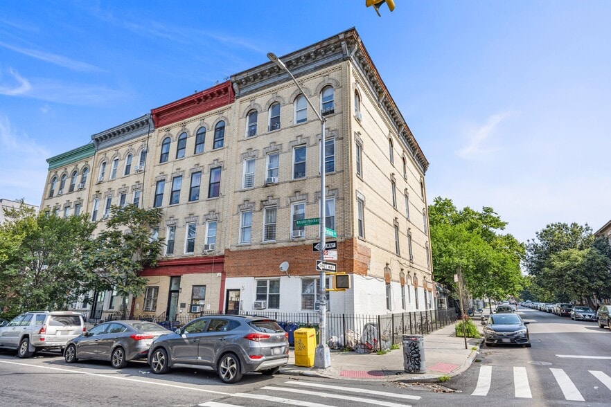 657 Knickerbocker Ave, Brooklyn, NY for sale - Building Photo - Image 1 of 23