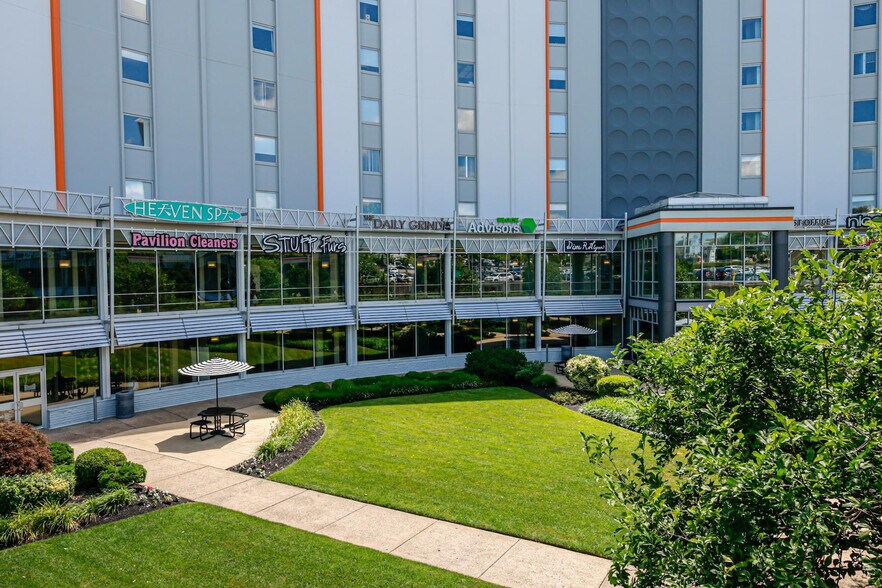 261 Old York Rd, Jenkintown, PA à louer - Photo du bâtiment - Image 3 de 36