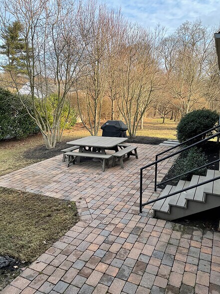 524 Plymouth Rd, Gwynedd Valley, PA à vendre - Photo du bâtiment - Image 2 de 31