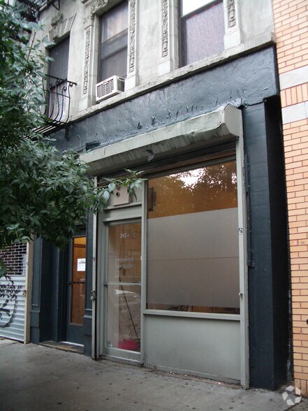 245 Eldridge St, New York, NY à louer - Photo du bâtiment - Image 2 de 34