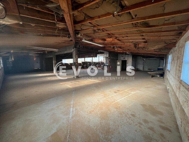 Industrial in Draveil for sale - Interior Photo - Image 3 of 11