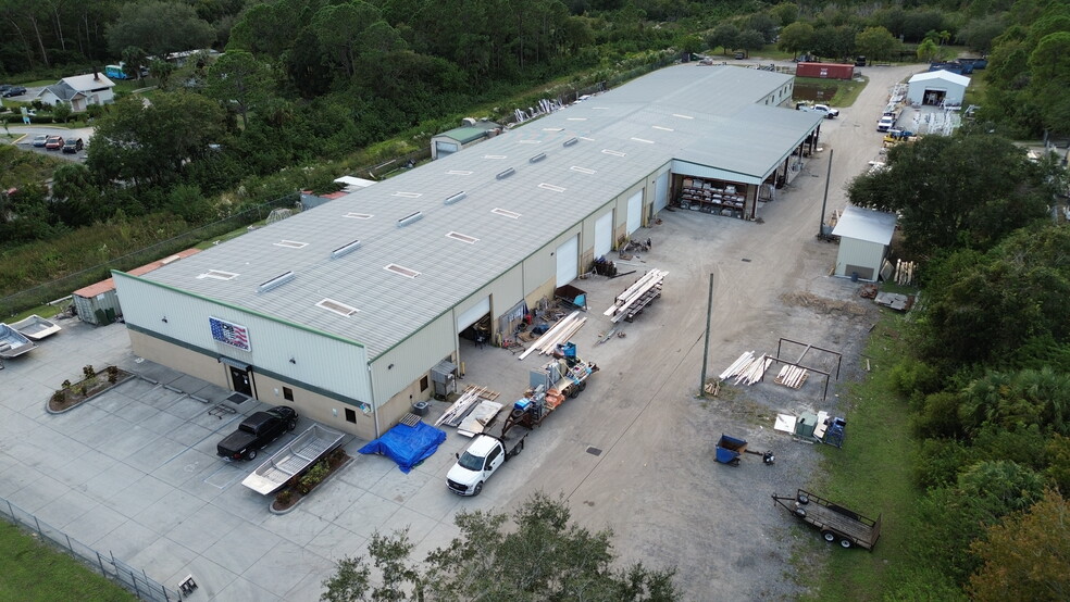 1060 Cox Rd, Cocoa, FL for lease - Building Photo - Image 2 of 5