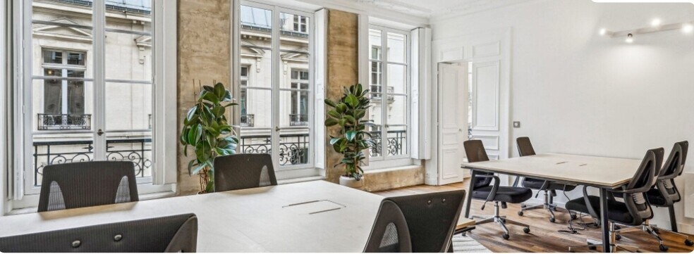 55 Rue Des Petites Ecuries, Paris for lease - Interior Photo - Image 3 of 6