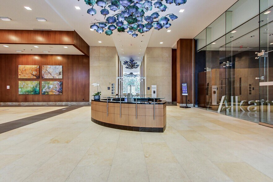 5601 Granite Pky, Plano, TX for lease - Interior Photo - Image 2 of 12