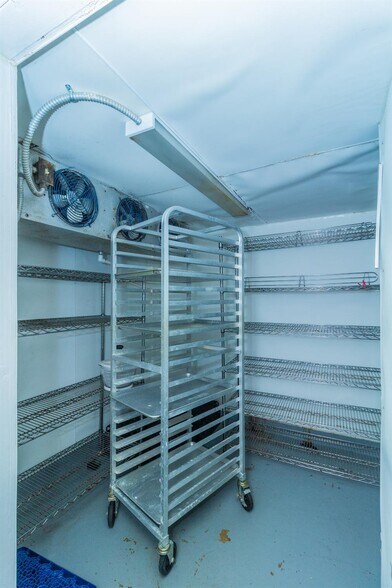 23117 Tollhouse Rd, Clovis, CA à vendre - Photo intérieure - Image 3 de 21