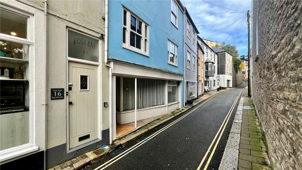 15 Broadstone, Dartmouth à vendre - Photo du bâtiment - Image 3 de 6