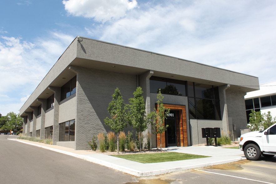 6901 S Yosemite St, Englewood, CO à louer - Photo du bâtiment - Image 2 de 10