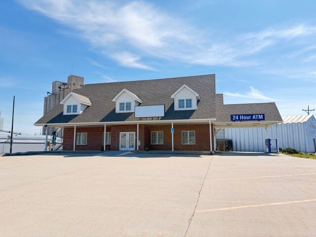 305 Main St, Firth, NE à vendre Photo du bâtiment- Image 1 de 20