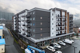 Plus de détails pour 711 Treanor Av, Langford, BC - Multi-résidentiel à vendre