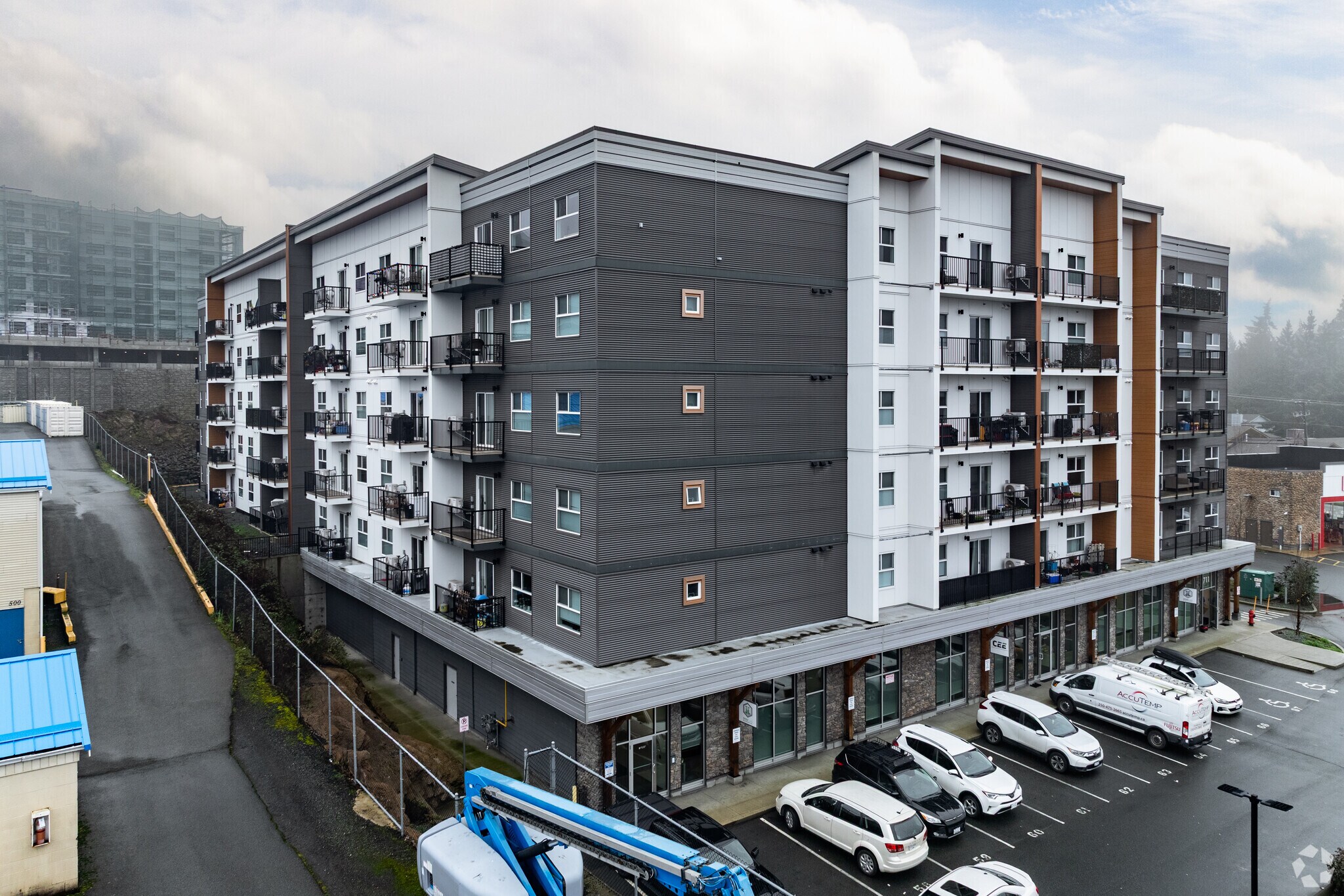 711 Treanor Av, Langford, BC for sale Primary Photo- Image 1 of 29