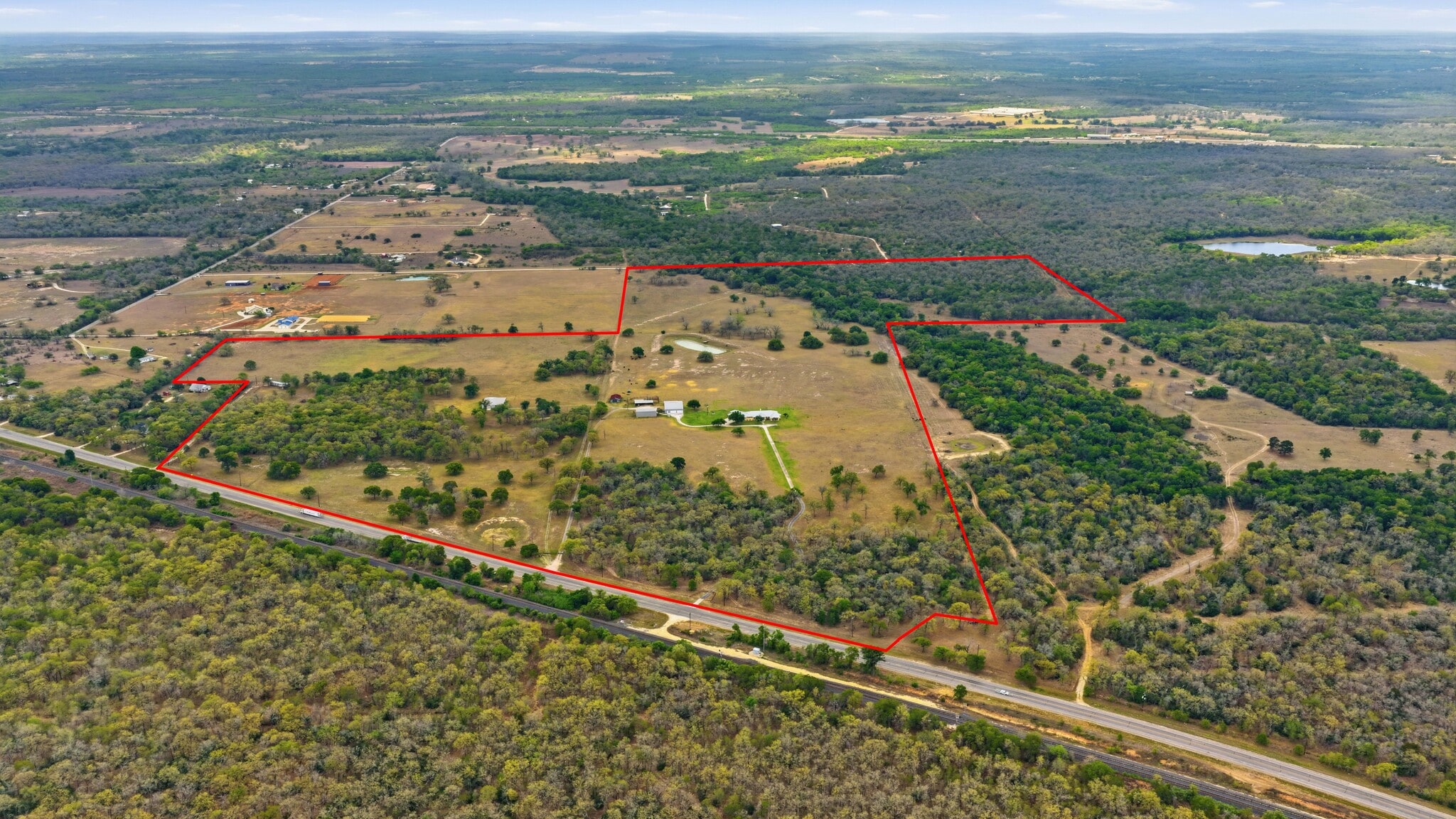 13661 E Highway 90, Kingsbury, TX à vendre Photo principale- Image 1 de 74