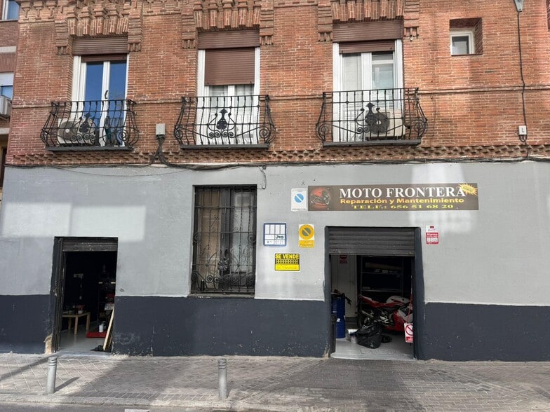 Retail in Madrid, Madrid for lease - Building Photo - Image 1 of 4